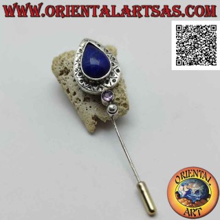 Broche aiguille en argent avec lapis lazuli en forme de goutte entouré de gravures décoratives et améthyste ronde en dessous