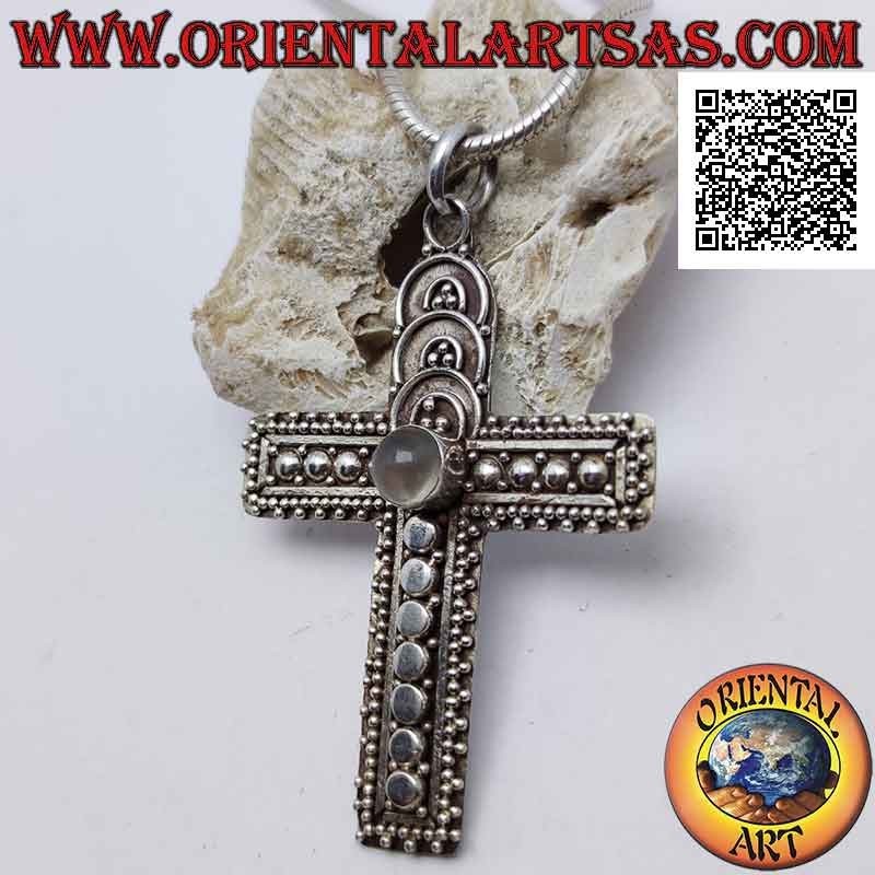 Ciondolo in argento croce cristiana con pietra di luna (adularia) tonda cabochon centrale e decorazioni a palline