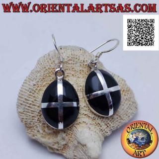 Orecchini in argento con onice ovale cabochon attraversata da una croce in argento
