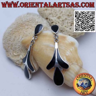 Silberohrringe in Form eines Hibiskus mit glattem Rand Onyx