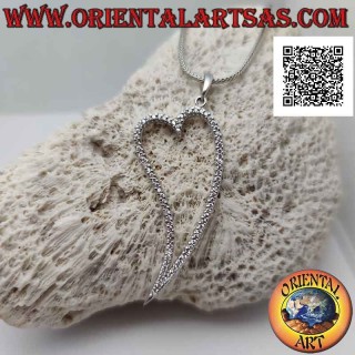 Colgante de plata, contorno de corazón con punta alargada tachonada de micro-pedrería blanca