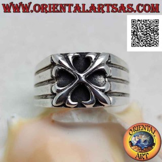 Silver ring with lily cross in high relief and lines engraved on the sides