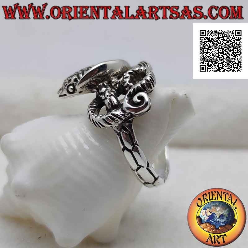 Silver ring in the shape of a shaped and twisted "cobra" snake (large)
