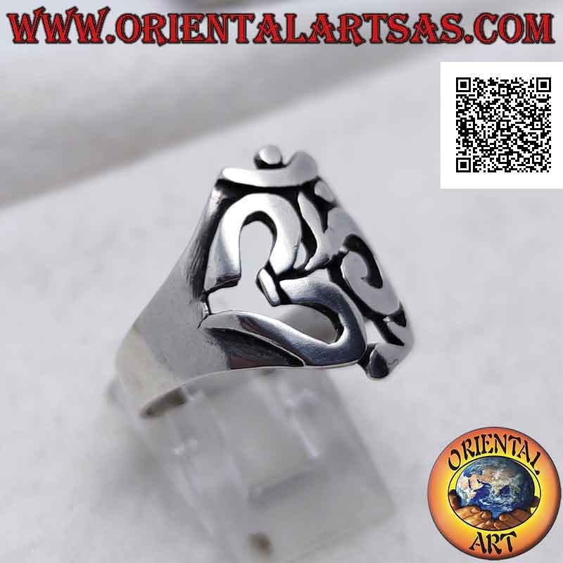 Smooth silver ring shaped in the shape of an openwork Sanskrit syllable "ॐ" Oṃ