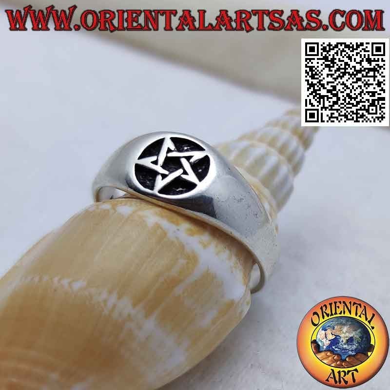 Glatter Silberring mit glattem Pentagramm im Kreis im Basrelief (klein)