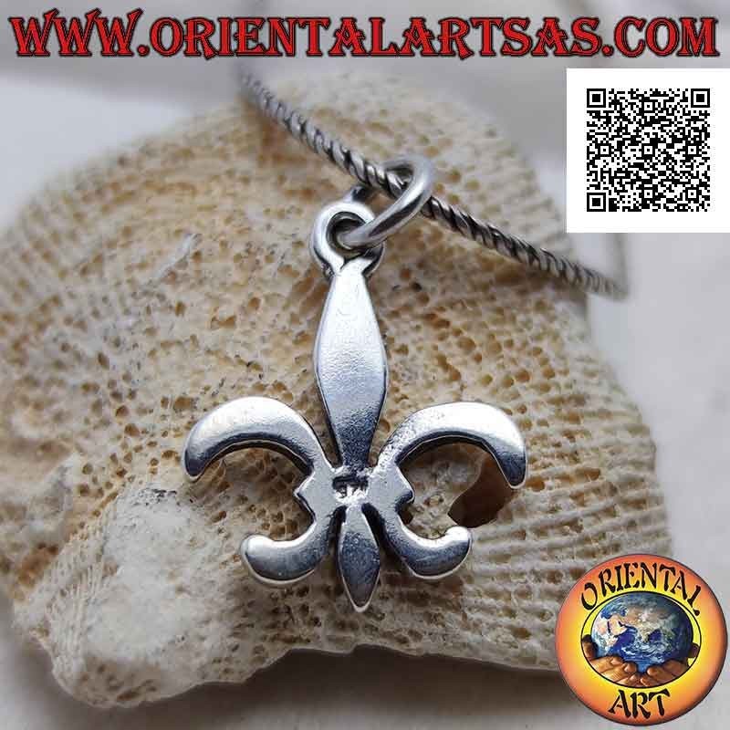 Ciondolo in argento liscio a forma di giglio (figura araldica, simbolo dei Medici)