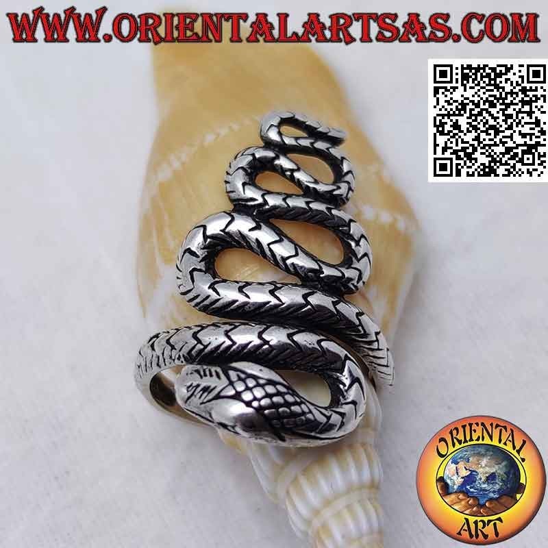 Silver ring in the shape of a snake in sinuous movement (large)