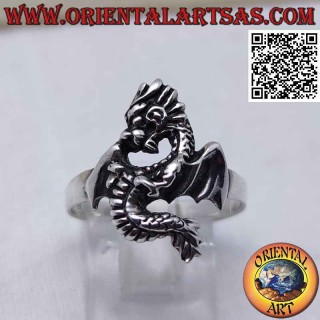 Anello in argento, viverna (drago) sagomata di profilo