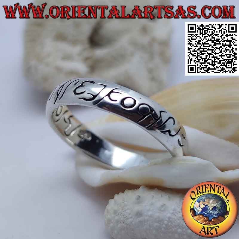 Bague en argent avec bande arrondie lisse avec écritures elfiques gravées