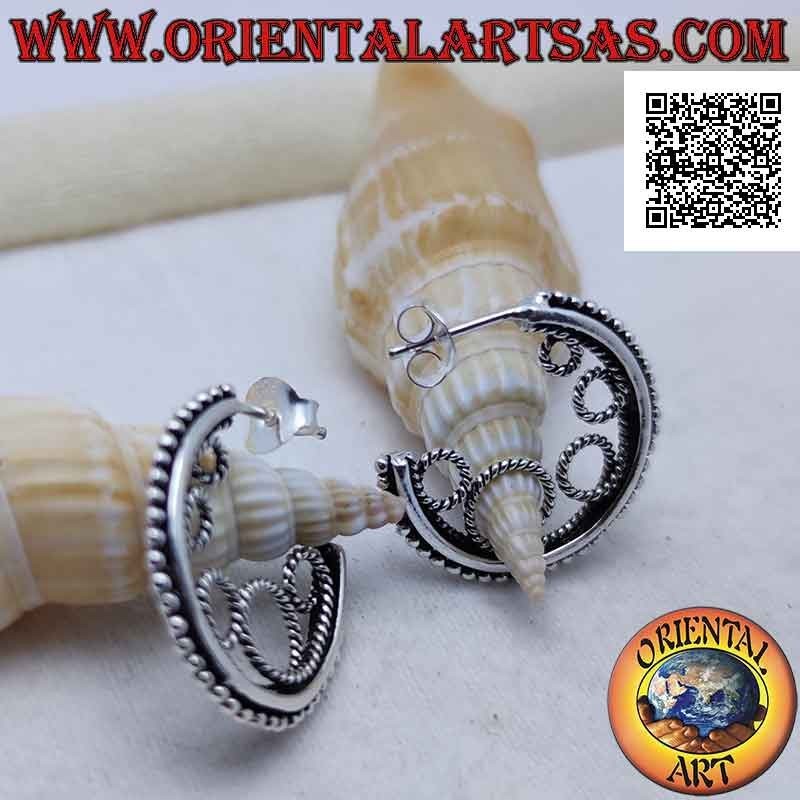Silberne Creolen mit Kugeln und inneren Kreisen (Schmetterlingsverschluss)