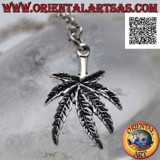 Silberanhänger in Form eines Marihuana-Blattes mit niedrigem Relief (dick)