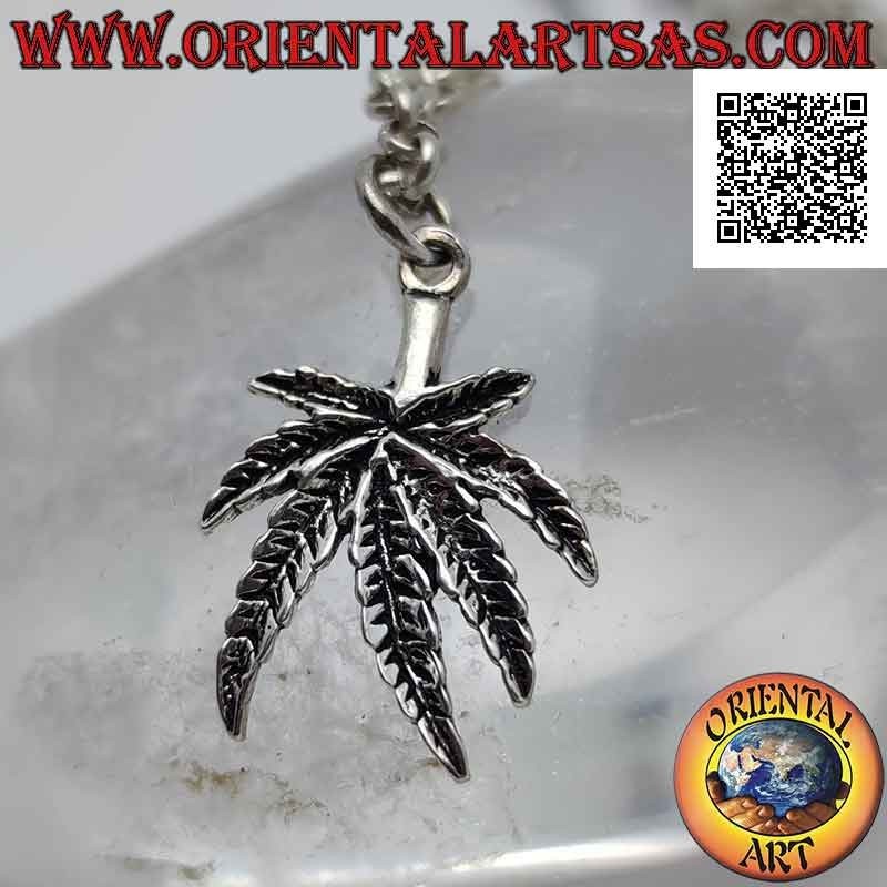 Silberanhänger in Form eines Marihuana-Blattes mit niedrigem Relief (dick)