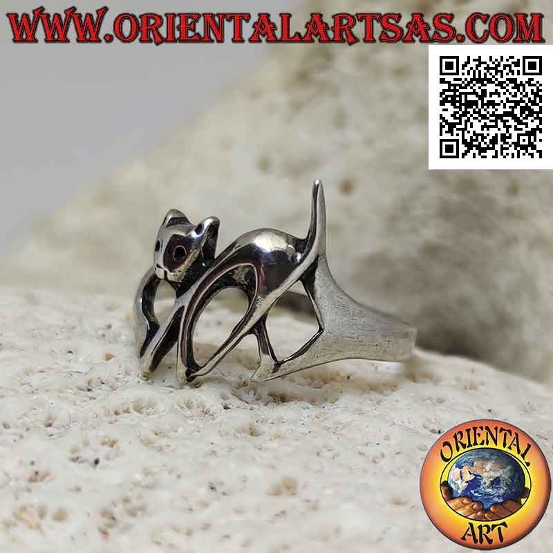 Smooth silver ring in the shape of a walking cat