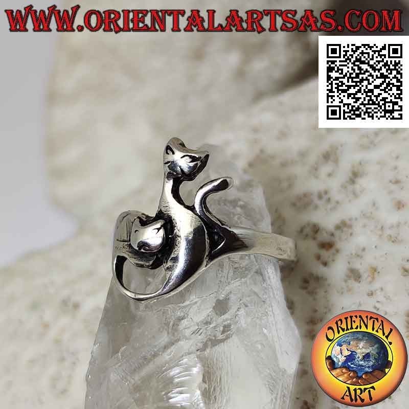 Bague en argent lisse, paire de chats en jeu