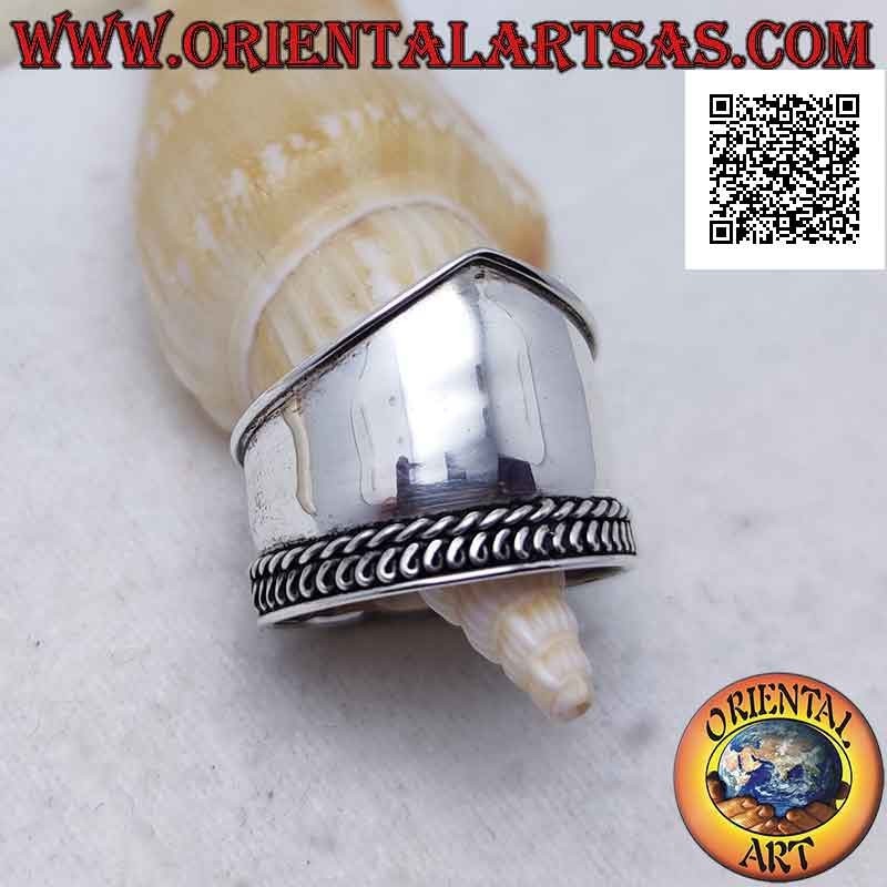 Anillo de plata de banda ancha con punta y entrelazado en un lado, Bali
