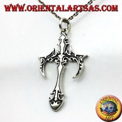 Gothic cross pendant in silver