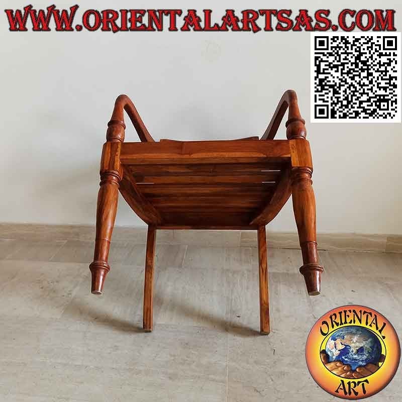 Poltrona in stile raffles con seduta a fascette in legno di teak
