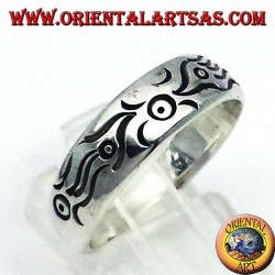 Ring in silver carved end, Maori fish