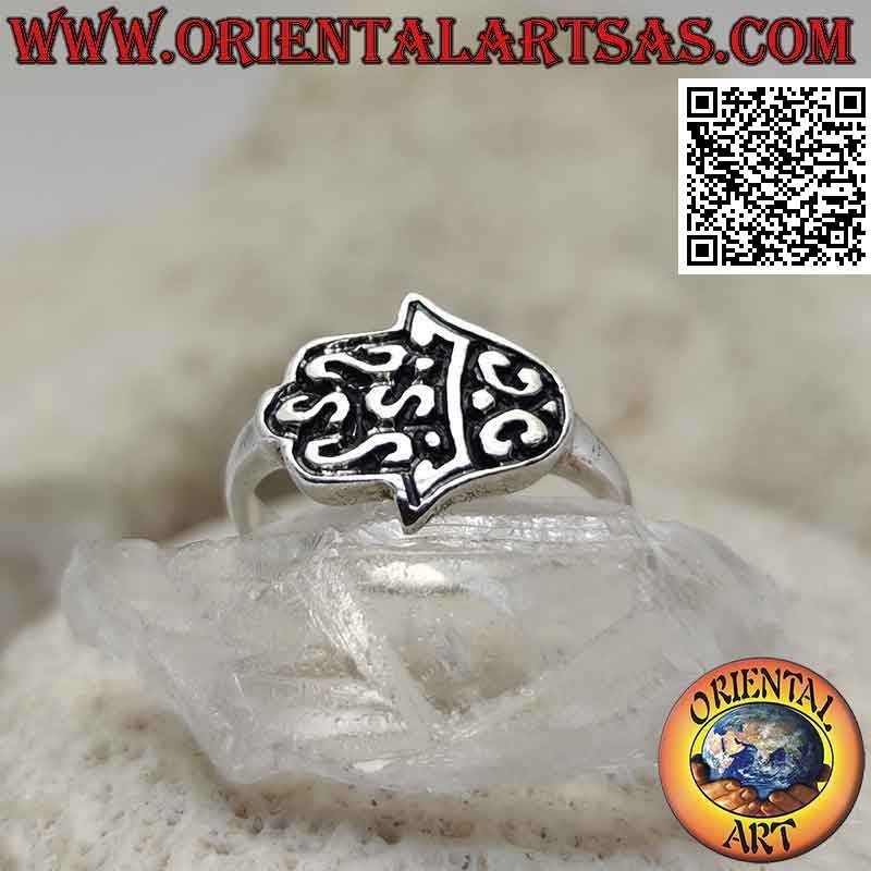 Anillo de plata con mano horizontal de Fátima decorada en bajorrelieve