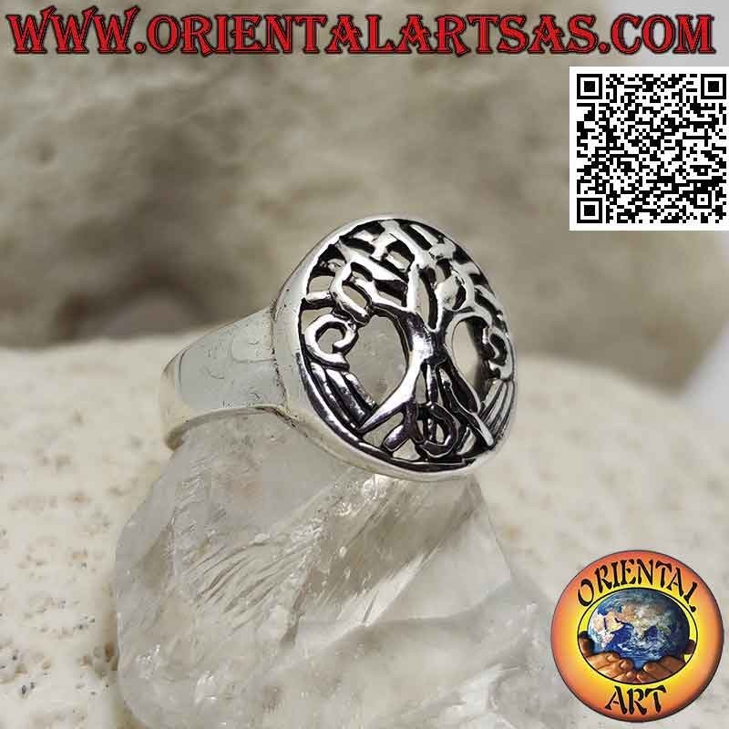 Glatter Silberring mit Yggdrasil-Baum des Lebens im durchbrochenen Oval