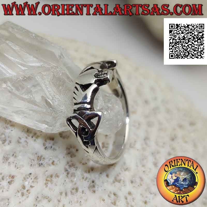 Anillo de plata de Irish Claddagh (Love Loyalty and Friendship) con nudos de tyrone en los lados