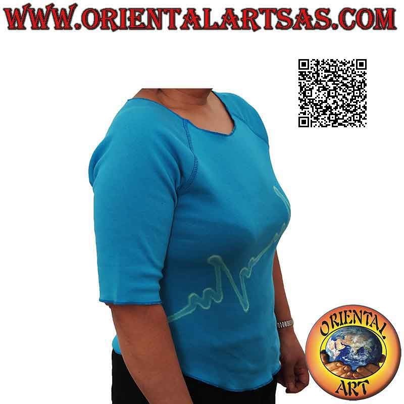 Free size sweater with raw cut collar, short sleeves and pattern (light blue)
