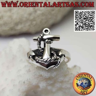 Silberring in Form eines Ankers und eines Seils