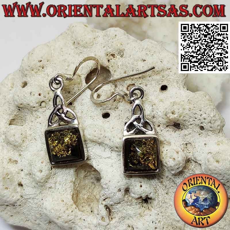 Orecchini in argento a monachella con ambra quadrata cabochon e nodo di Tyrone sopra