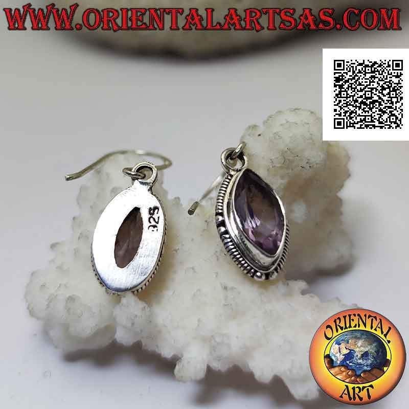 Silberne Hebelohrringe mit facettiertem Shuttle-Amethyst, umgeben von Verflechtungen und Kugeln