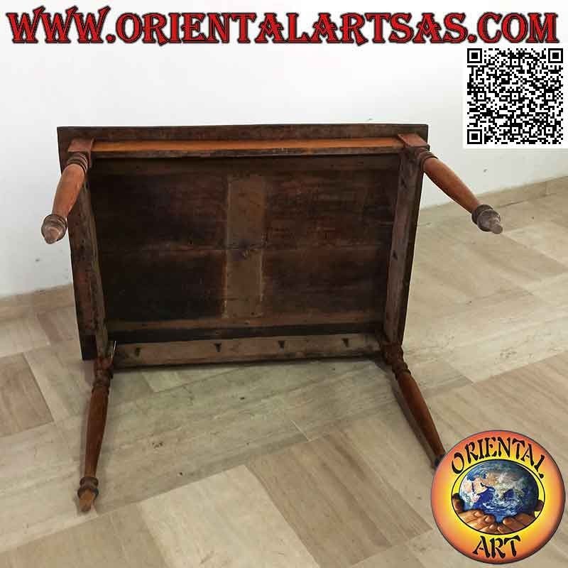 Tavolo antico rettangolare in stile etnico con piano di due tavole uniche in legno di teak