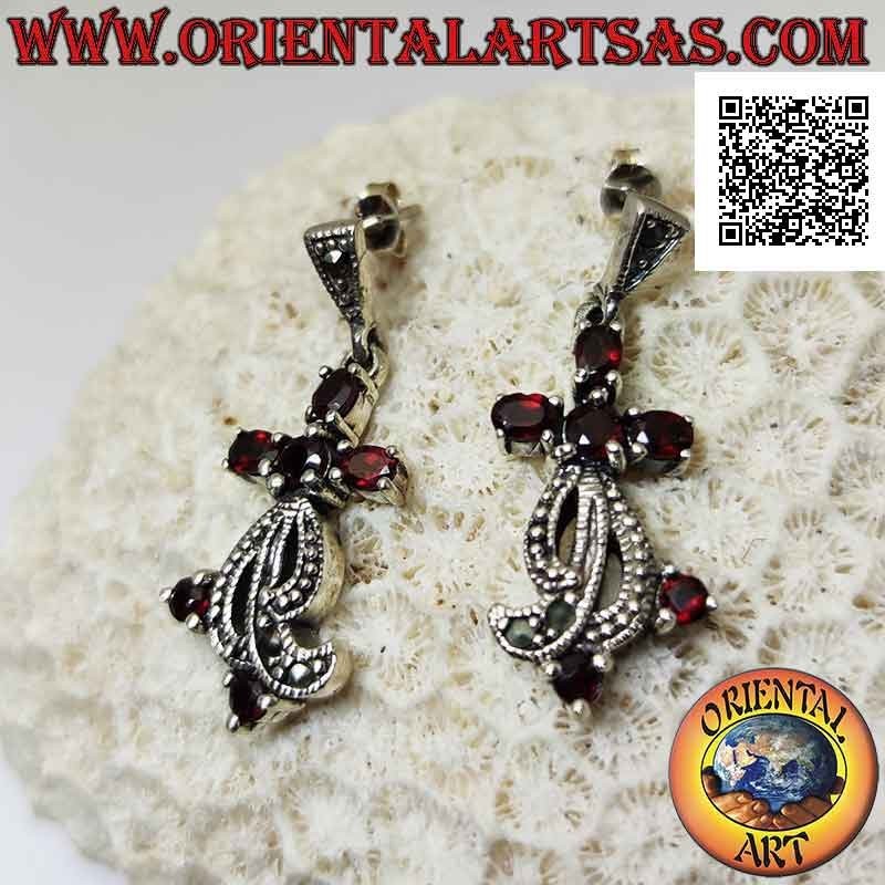 Pendientes de plata con granates engastados y triple banda tachonada de marcasita