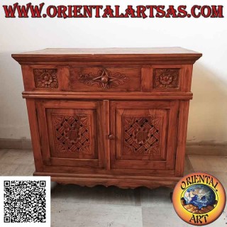 Buffet a 2 ante e 1 cassetto con decorazioni floreali intagliate a mano in legno di teak