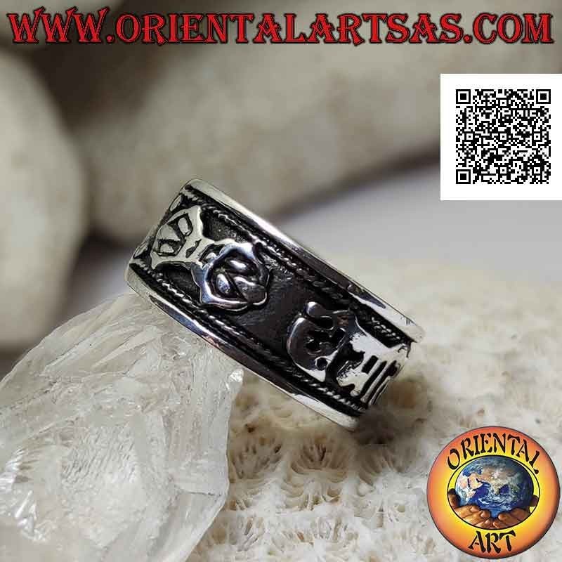 Bague en argent avec mantra tibétain OM MANI PADME HUM