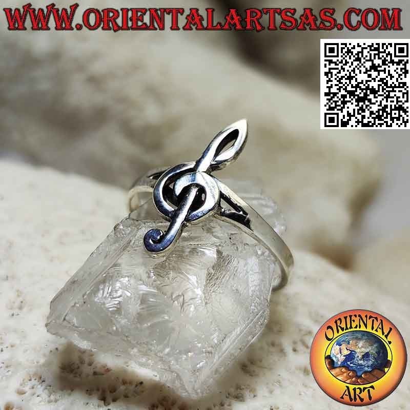 Silver ring with smooth treble clef (small)