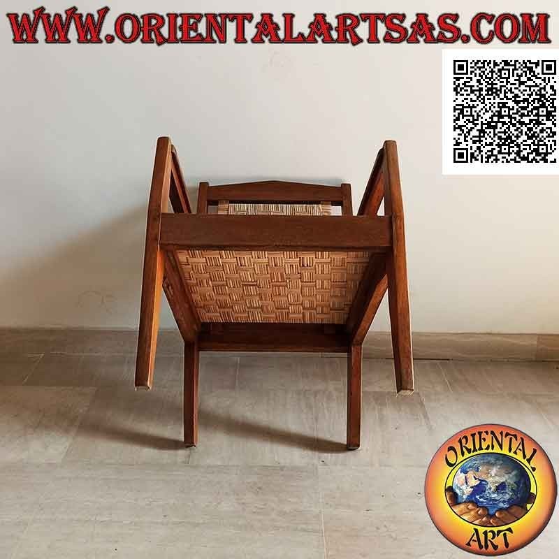 Poltrona bassa da salotto in legno di teak con seduta e schienale in paglia di vienna (tripla fascetta)