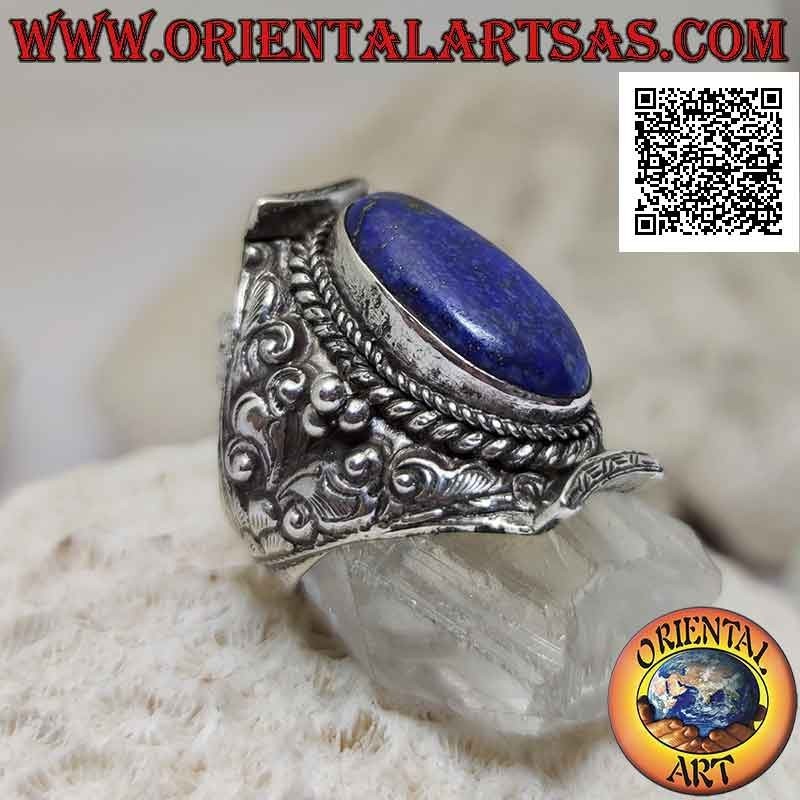 Anillo de plata con lapislázuli ovalado sobre engaste nepalí y decoración floral étnica en alto relieve (17)