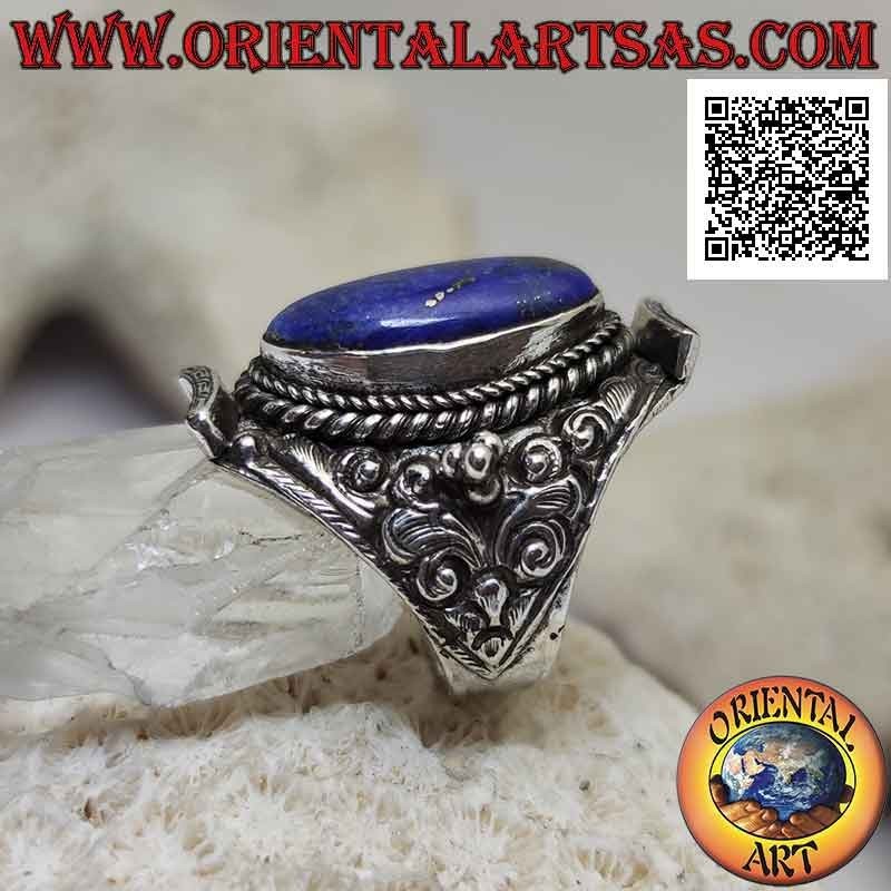 Anillo de plata con lapislázuli ovalado sobre engaste nepalí y decoración floral étnica en alto relieve (17)