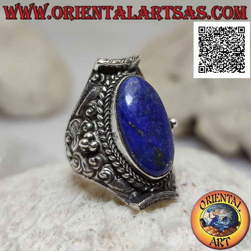 Bague en argent avec lapis lazuli ovale sur monture népalaise et décor floral ethnique en haut relief (17)