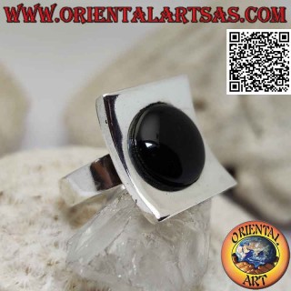 Concave square smooth silver ring with central round cabochon onyx