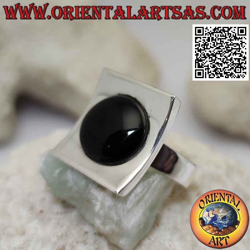 Konkaver quadratischer glatter Silberring mit zentralem rundem Cabochon-Onyx