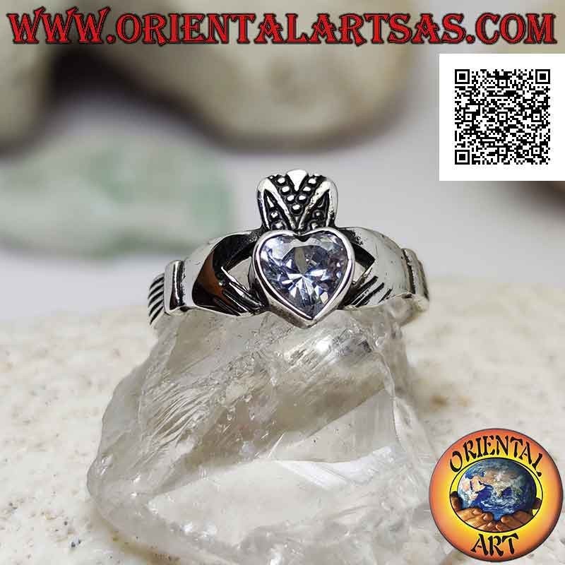 Anello in argento Claddagh Irlandese (Amore lealtà ed amicizia) classico con cuore di zircone bianco