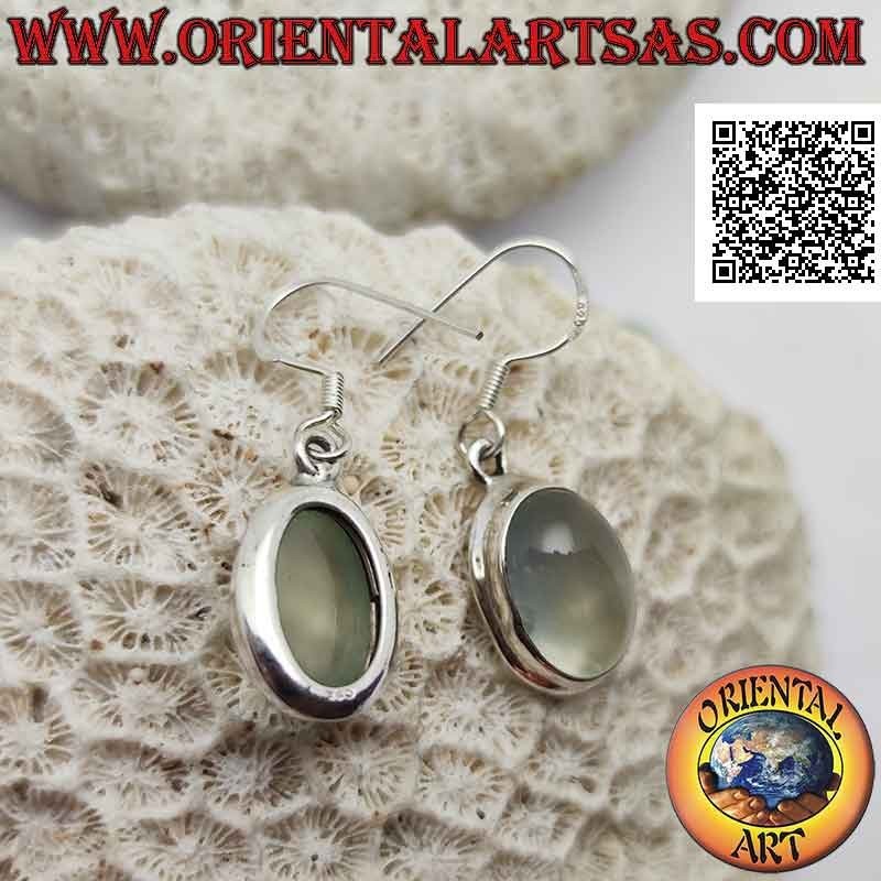 Pendientes de plata con piedra de luna ovalada cabujón en engaste liso