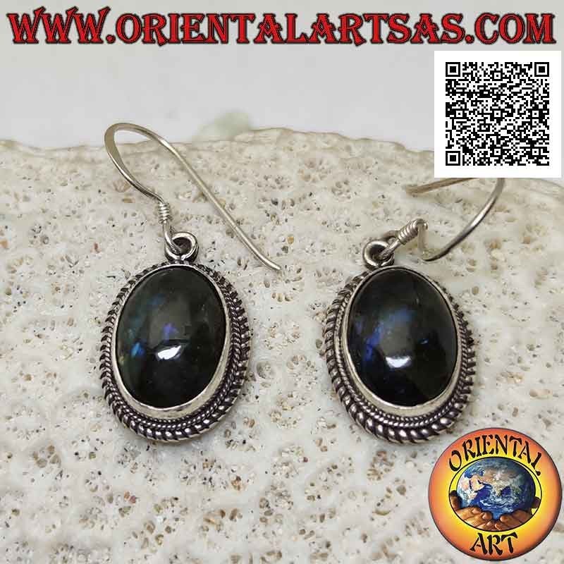Silberohrringe mit ovalem Cabochon-Labradorit, umgeben von Webart