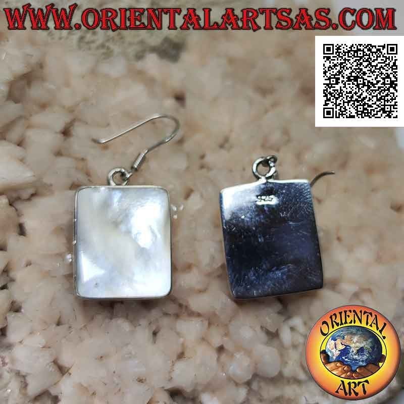 Pendientes de palanca de plata con nácar rectangular con borde liso