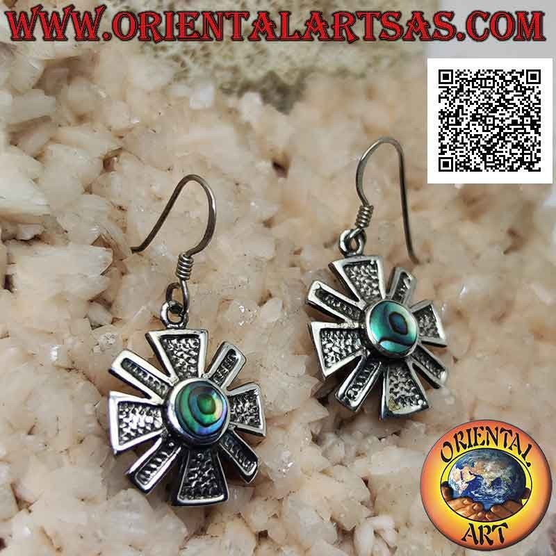 Pendientes de plata en forma de doble cruz con concha de paua redonda (abulón) a ras del borde central