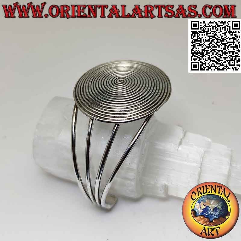 Pulsera rígida en plata 925 ‰ con escudo redondo con espiral grabada
