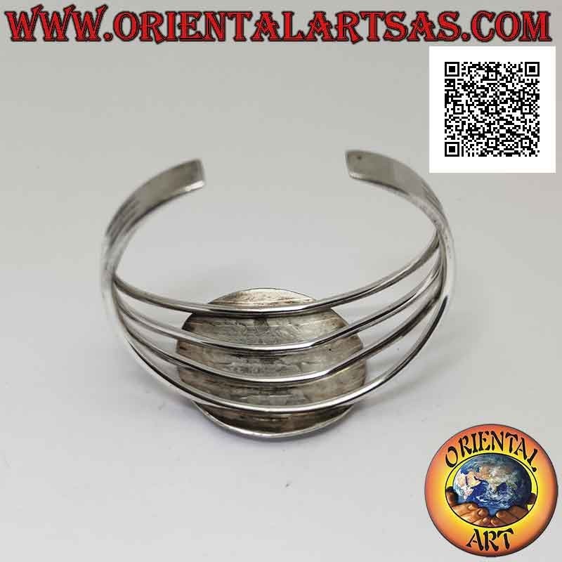 Bracelet rigide en argent 925 ‰ avec blason rond lisse avec cercles gravés à la main