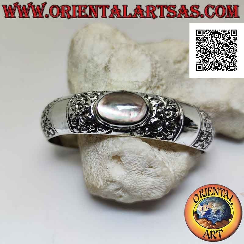 Rigid bracelet in 925 ‰ silver with floral decorations and oval paua shell (abalone)