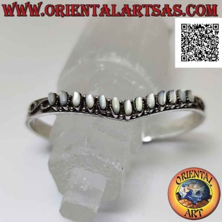 V-shaped rigid bracelet in 925 ‰ silver with engraved oval mother-of-pearl between Greek and sun