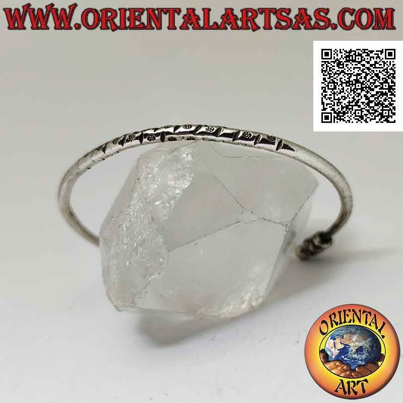 Bracelet rigide rond en argent 925 ‰ avec gravures centrales et trio de donuts mobiles sur les bornes